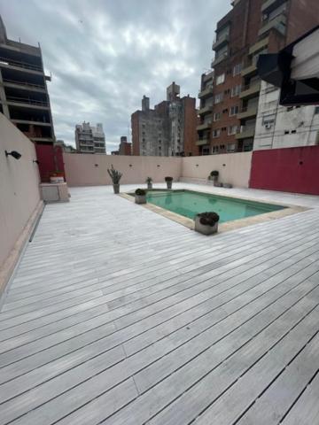 MANU. Moderno 2 dormitorios grande y luminoso. 2 baños. Cochera. Amenities - B&B