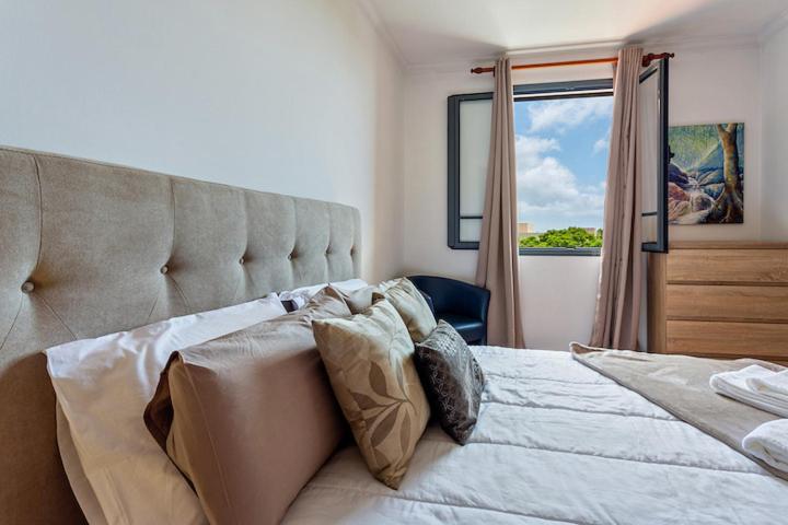 MCR Funchal - B&B Funchal