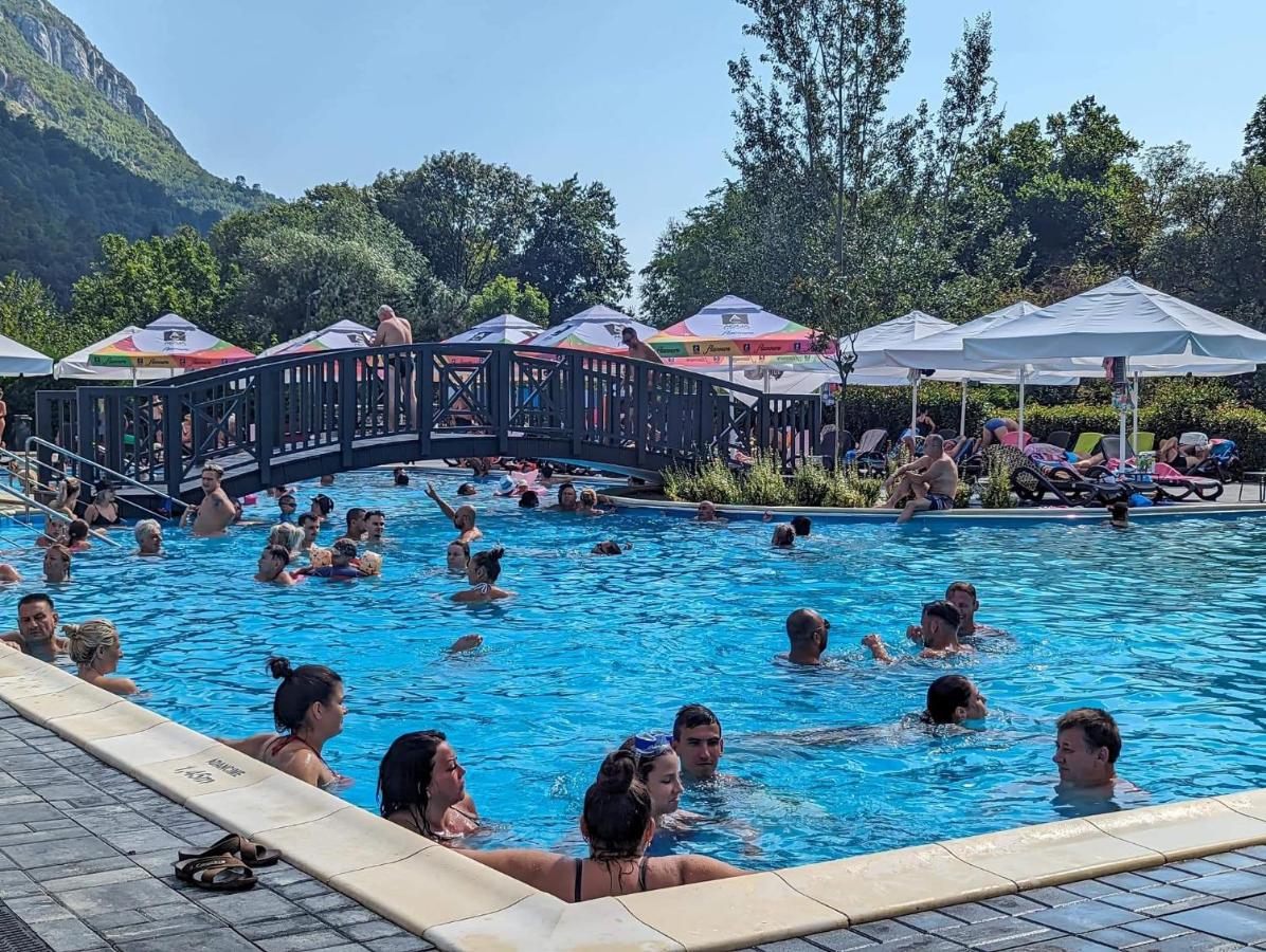 Apartament AlyMit Băile Herculane - B&B