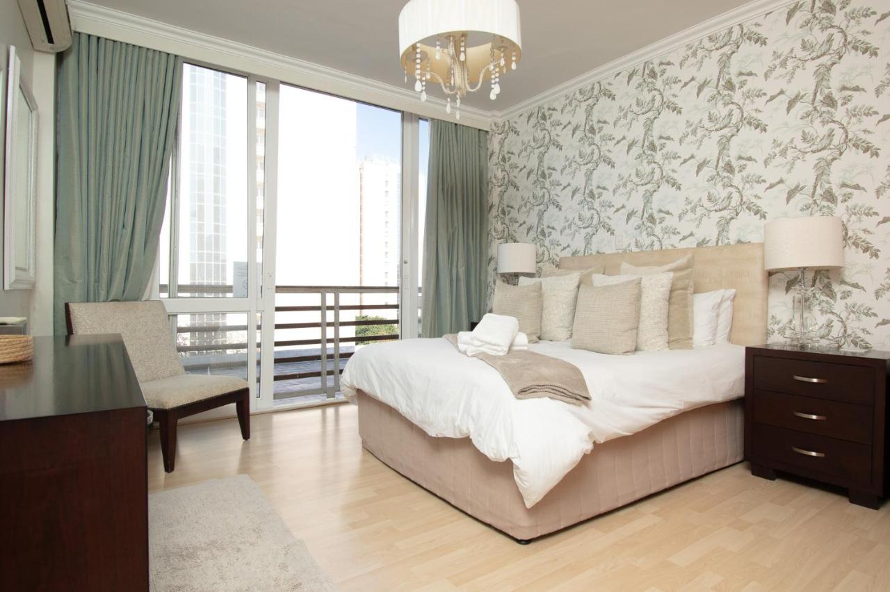 B&B Durban - 201 Lighthouse Mall Umhlanga Rocks - Bed and Breakfast Durban