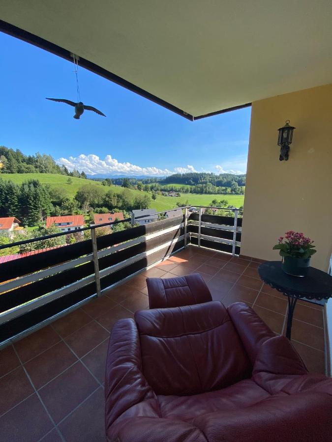Ferienwohnung Bergblick Wangen im Allgäu mit Garten, 2022 komplett renoviert - Bed and Breakfast