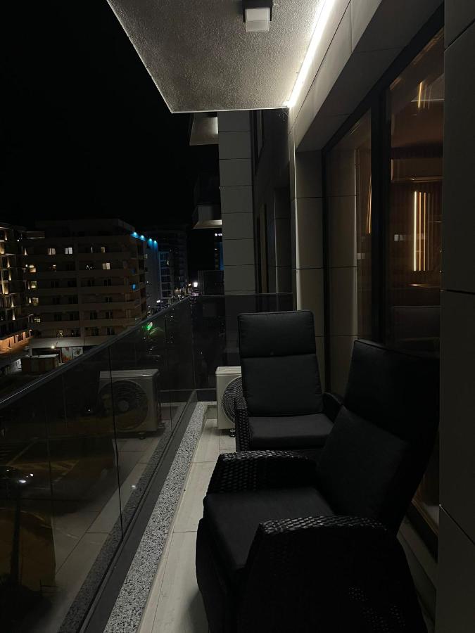 Shiba studio Mamaia - B&B