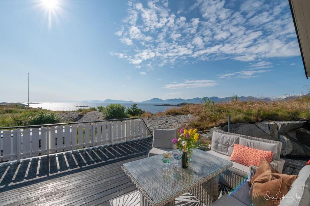 Henningsvær, Lofoten with fantastic view - B&B