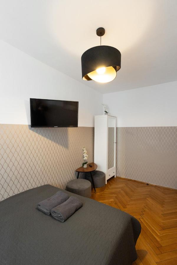 Doppelzimmer mit Gemeinschaftsbad