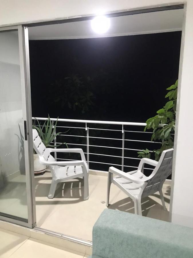 Apartamento cerca estacion de lagos - B&B Floridablanca
