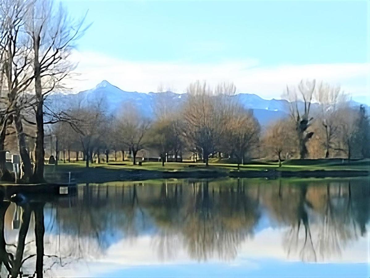 One-Bedroom Apartment with Terrace