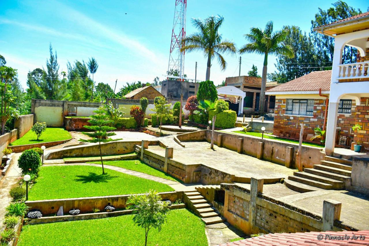 B&B Kisii - The Mevrose Resort - Bed and Breakfast Kisii