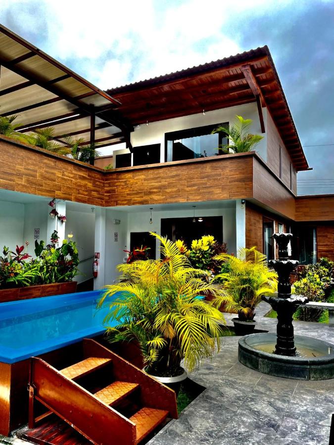 B&B Mindo - Toucan Platinum Suites Aparthotel - Bed and Breakfast Mindo