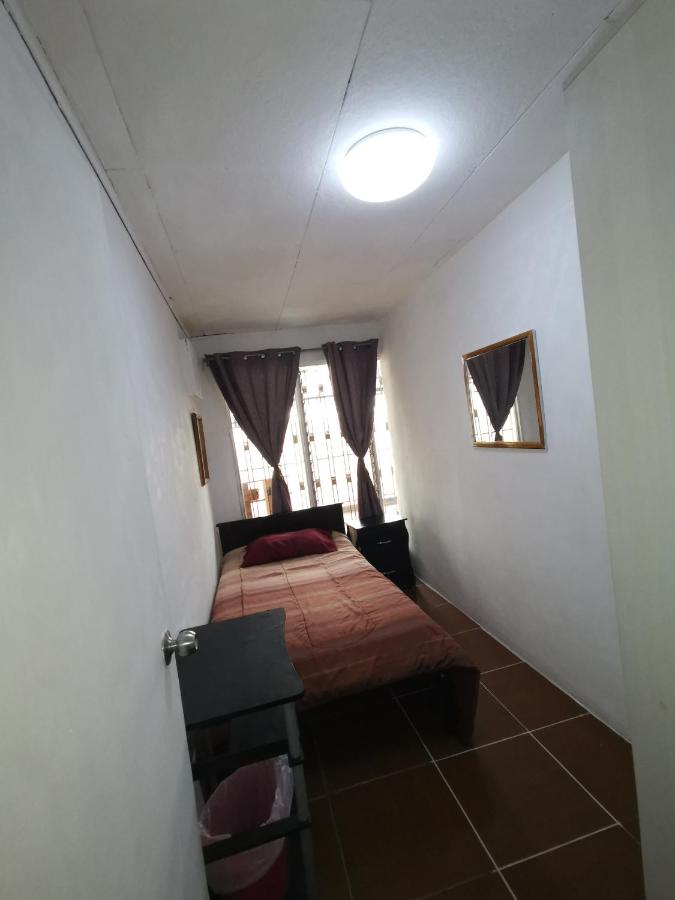 Camera Singola con Bagno in Comune