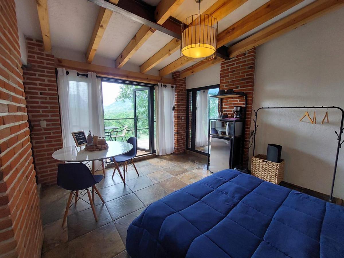 Bungalow Deluxe