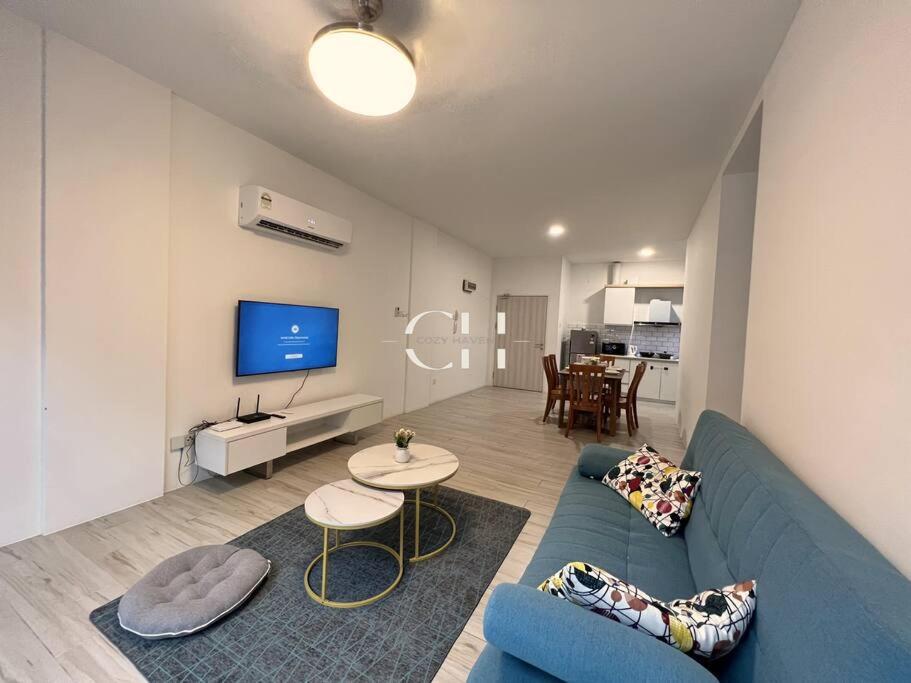 Zen 66 near to Boulevard & Aeon Kuching - Ferienwohnung