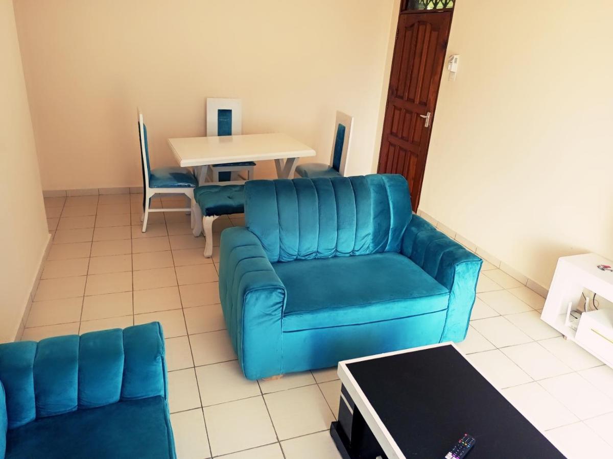 B&B Mtwapa - Bliss homestay apartment with swimming pool - Bed and Breakfast Mtwapa
