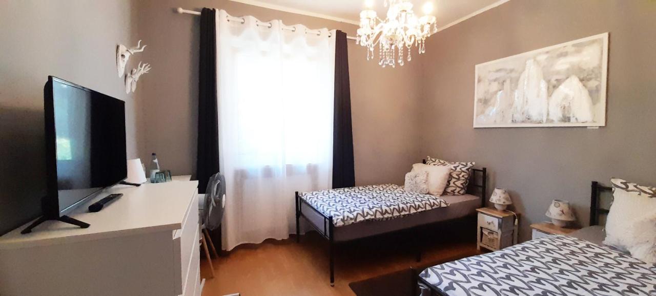 Quadruple Room with Private Bathroom