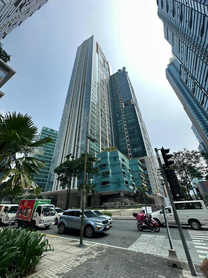 Cozy 1BR in BGC with Great View - B&B Manila