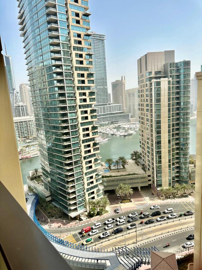 B&B Dubai - 2BR Luxury Apartment Marina View - Bed and Breakfast Dubai