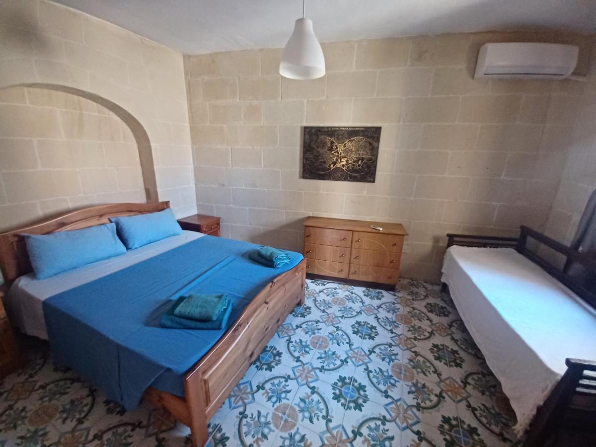 B&B Żebbuġ - Peace Hevan Farmhouse Zebbug Gozo - Bed and Breakfast Żebbuġ