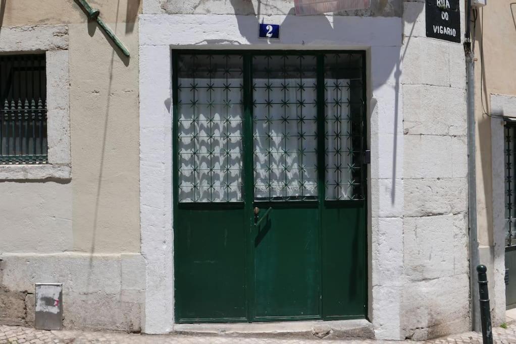 Alfama's Hidden Terrace Gem - Ferienwohnung Lissabon