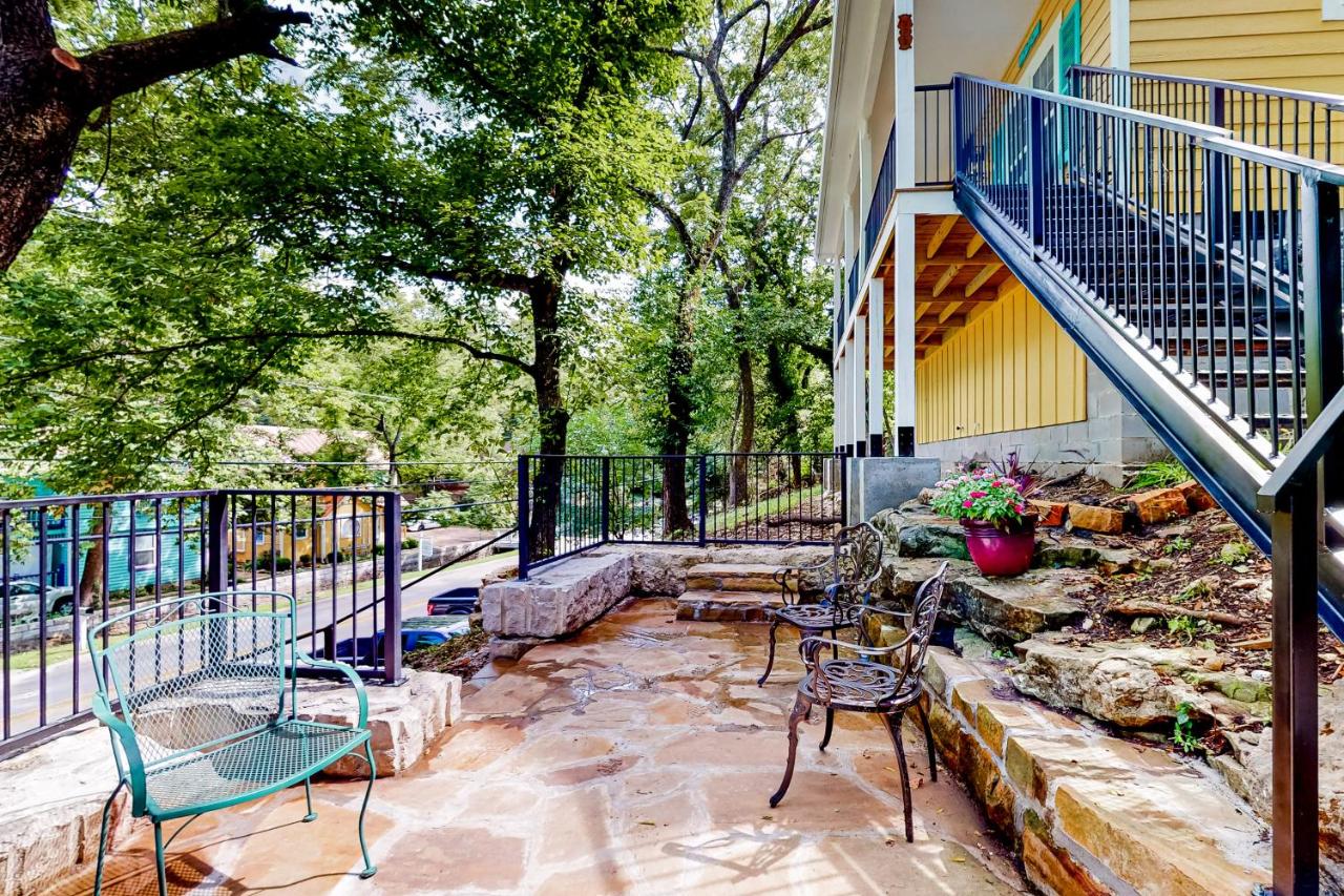 B&B Eureka Springs - NOLA on Main - Bed and Breakfast Eureka Springs