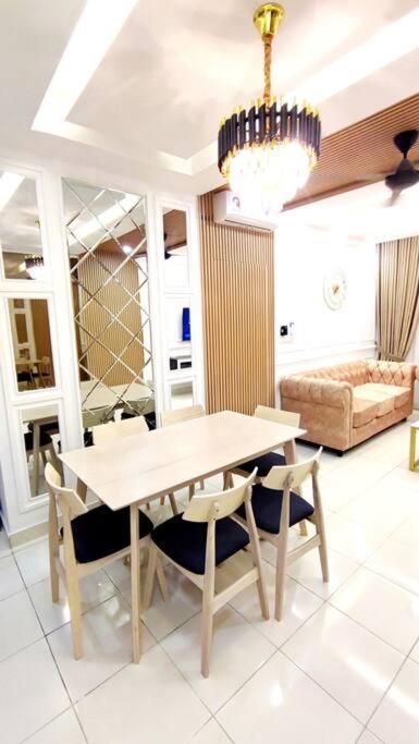 B&B Sepang - Luxury Suite Alanis Residence Sepang KLIA1 KLIA2 Putrajaya Cyberjaya - Bed and Breakfast Sepang
