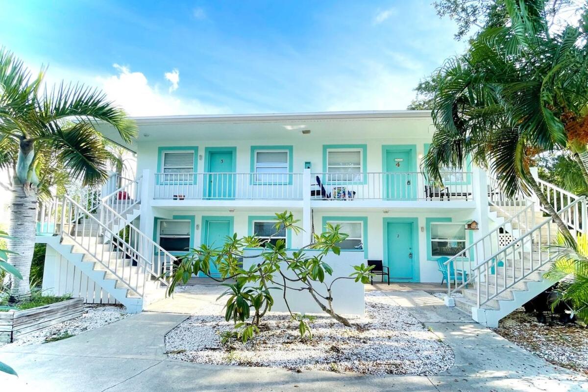 B&B Clearwater Beach - Sun, Sand, Coastal Haven 1 - Bed and Breakfast Clearwater Beach