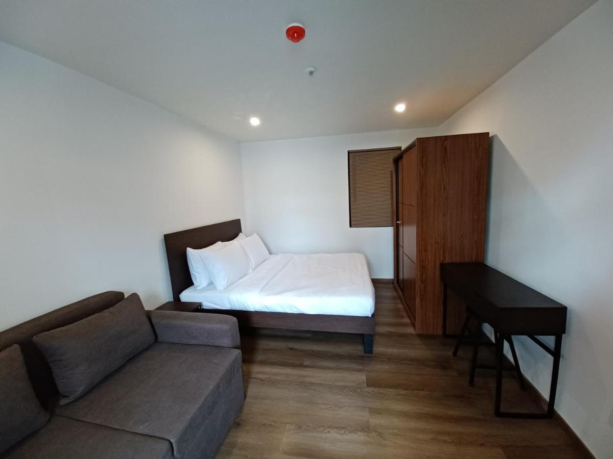 Apartment mit Balkon