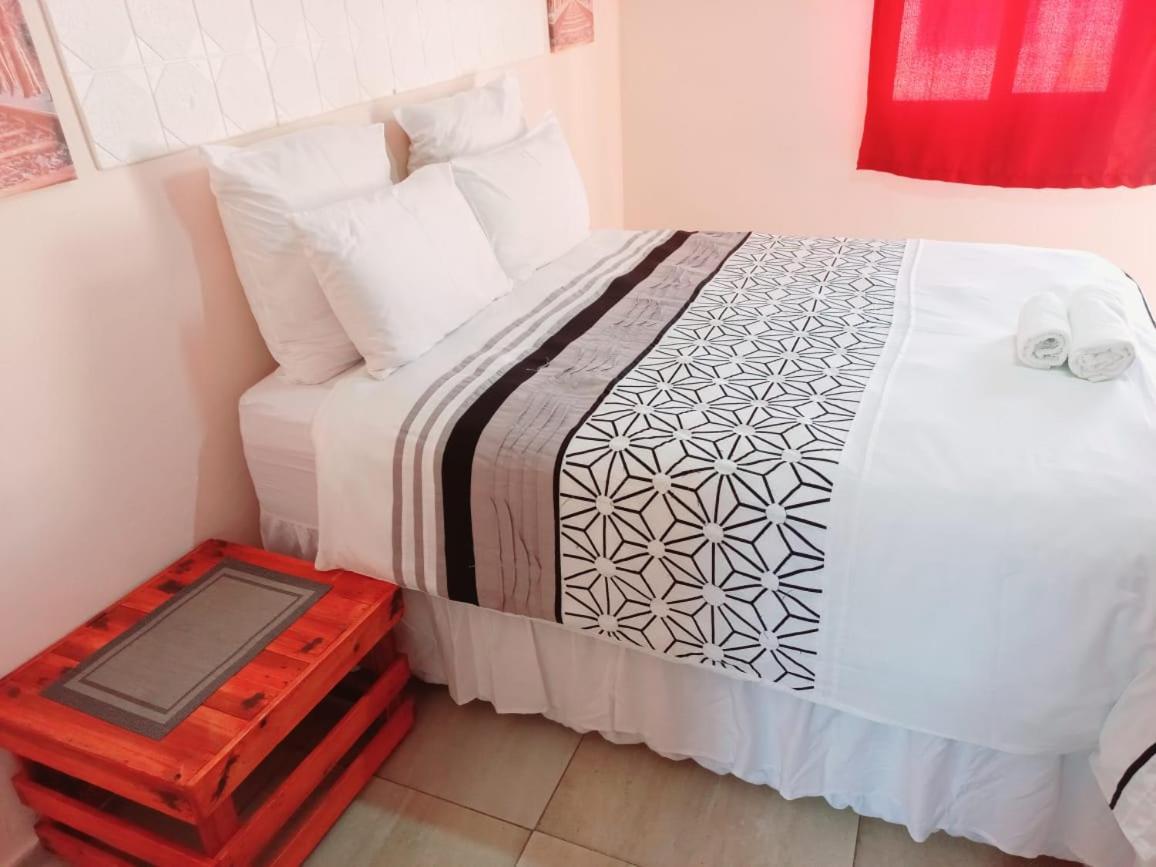 B&B Estcourt - Lindo Guest house - Bed and Breakfast Estcourt