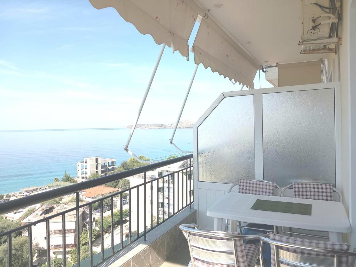 Apartamento con vistas y balcón