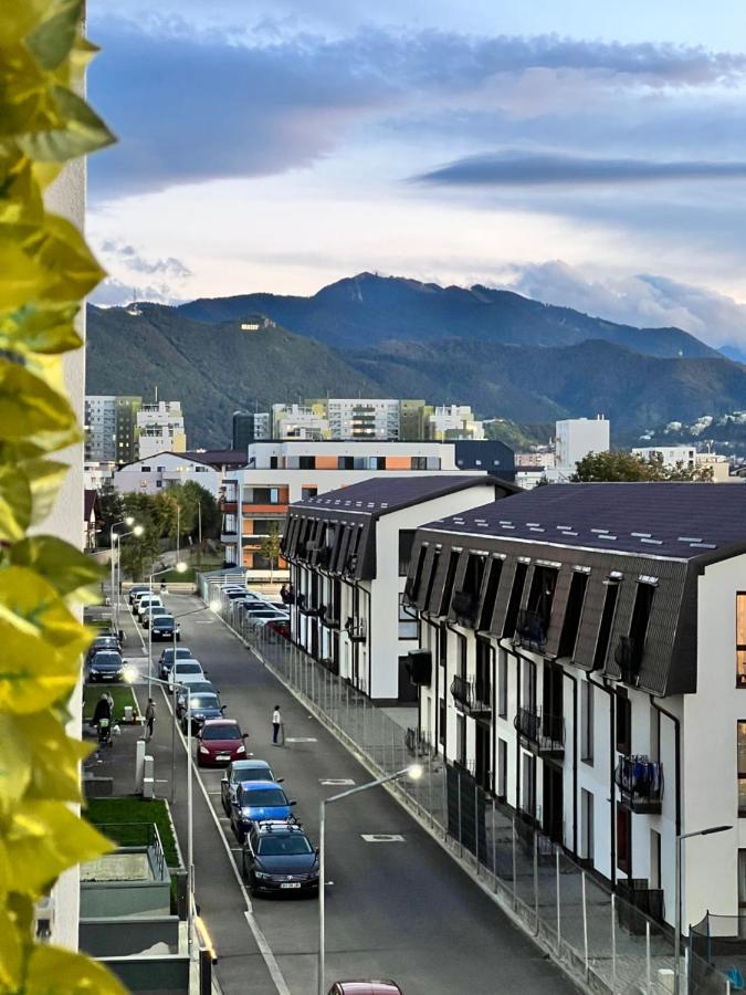 Scandiland Apartment - B&B Braşov