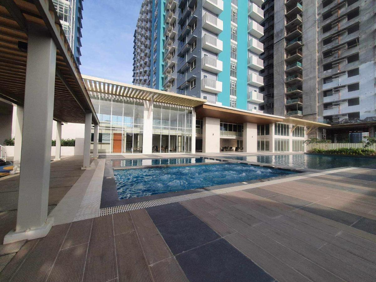 Bacolod Mesavirre Condominium - B&B
