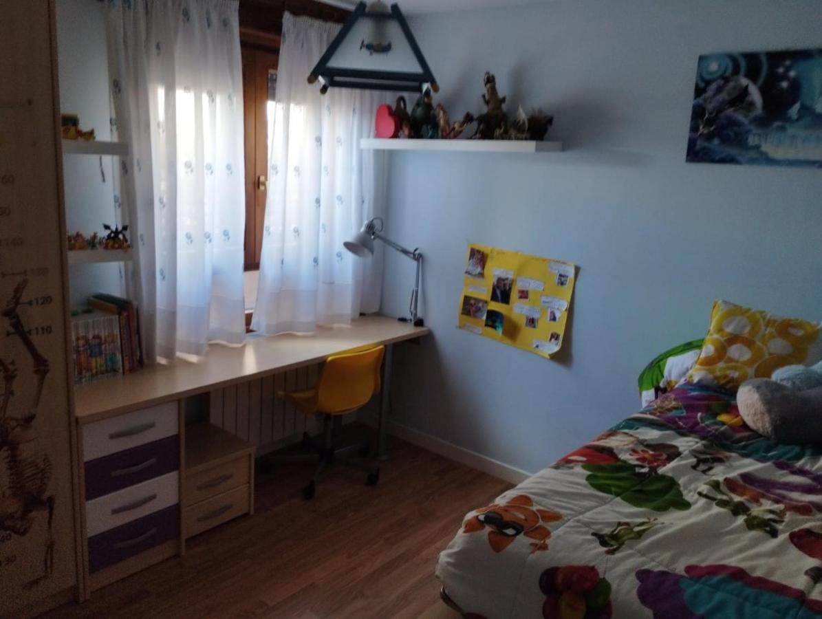 SORIA todas las comodidades y ÁTICO libre para eclipse y alguna fecha - B&B Soria