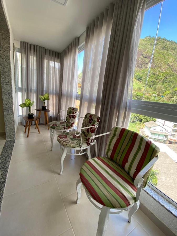 Apartamento completo no centro de Domingos Martins - Chambres d’hôtes