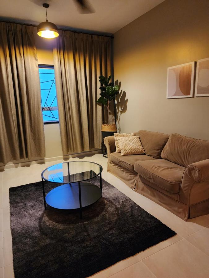 B&B Kuala Terengganu - Ndw appartment. Clean house + NEW furniture - Bed and Breakfast Kuala Terengganu
