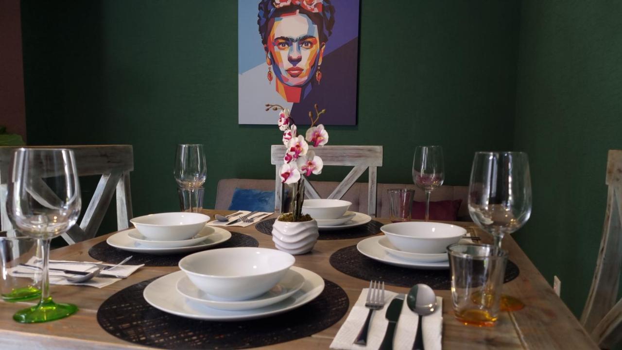 Departamento Completo Frente al Aeropuerto - Bed and Breakfast Mexico-stad