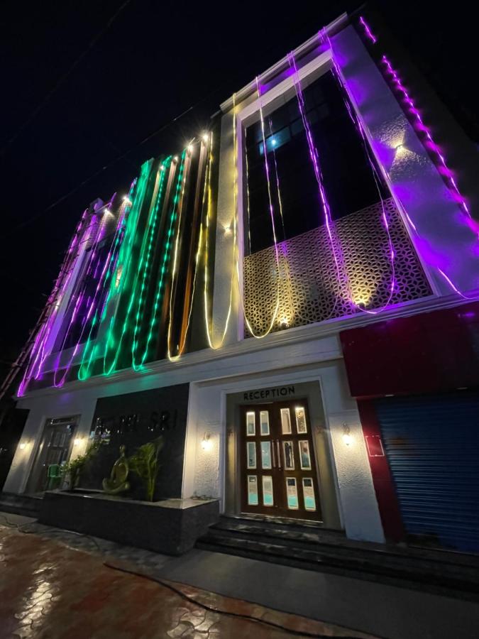 B&B Keonjhargarh - HOTEL SRI. - Bed and Breakfast Keonjhargarh