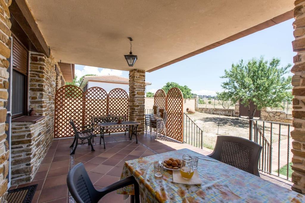 Los Rosales de Venturada - Ferienwohnung