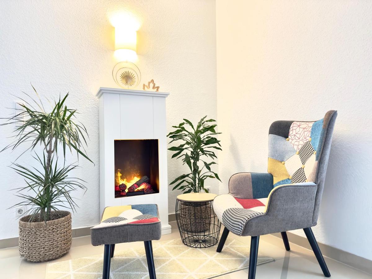 Mein Apartment Flowers mit Kamin, bis 10 Personen - B&B Frankenthal