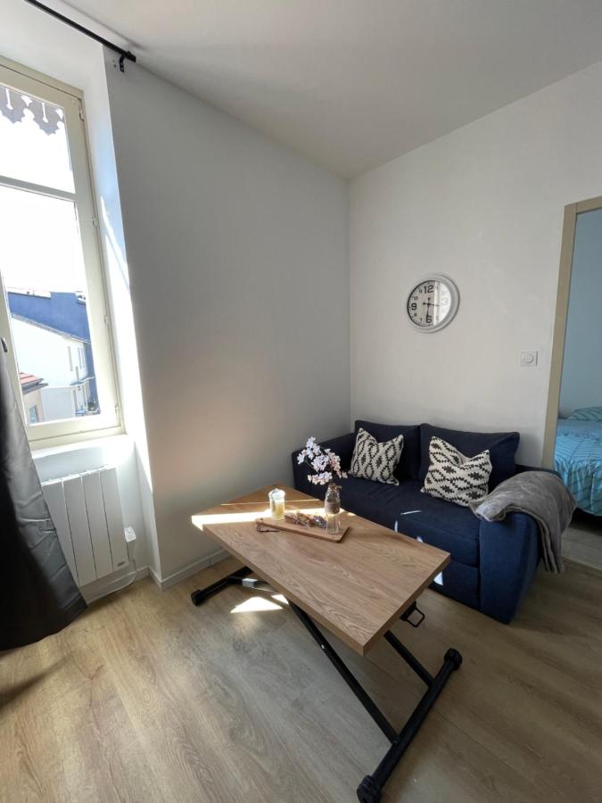 T1 Moderne - Terrasse - Proche du stade - 301 - B&B