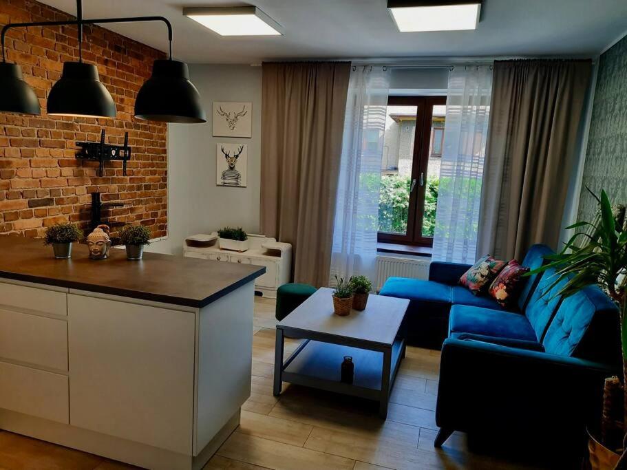 B&B Katowice - Urocze mieszkanie z parkingiem - Bed and Breakfast Katowice