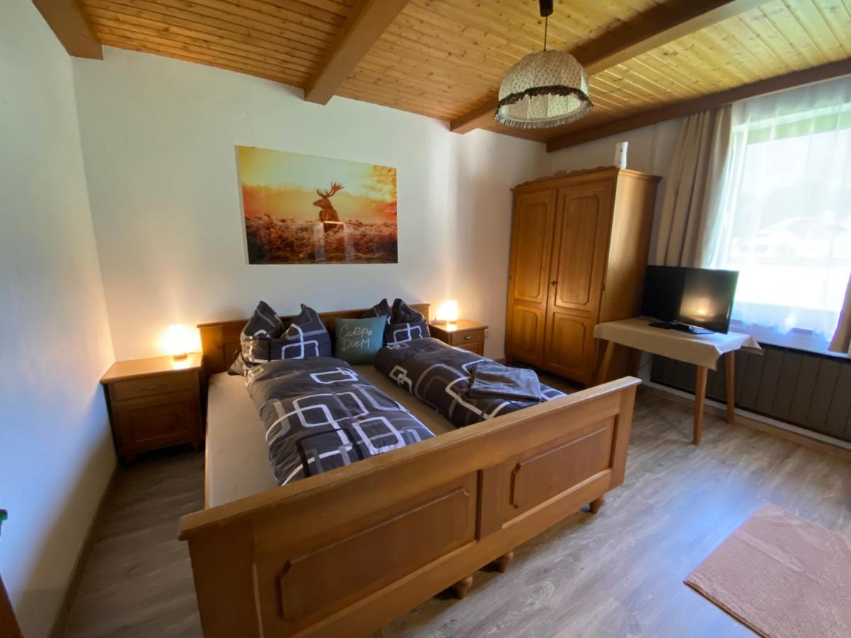 Doppelzimmer mit Balkon