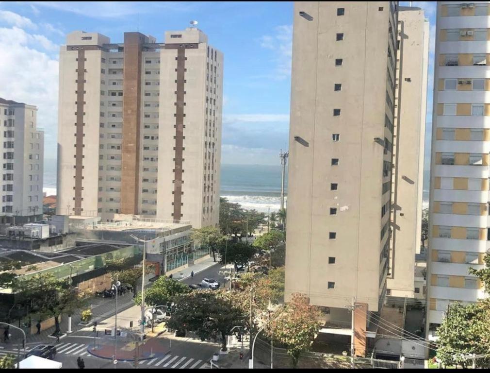 Beach House 2 - Chambres d’hôtes Guarujá