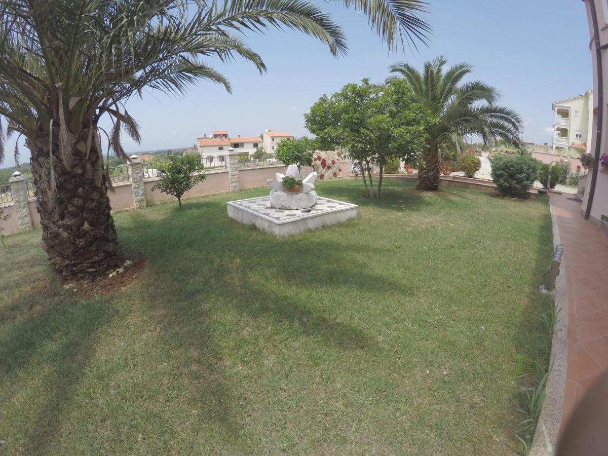 D&A Apartment with private swimming pool - Ferienwohnung Pula