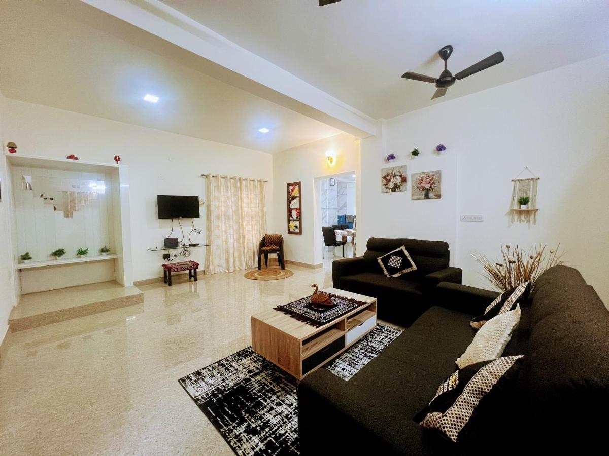 B&B Mangaluru - Artist's Bohemian villa in artsy neighborhood. - Bed and Breakfast Mangaluru