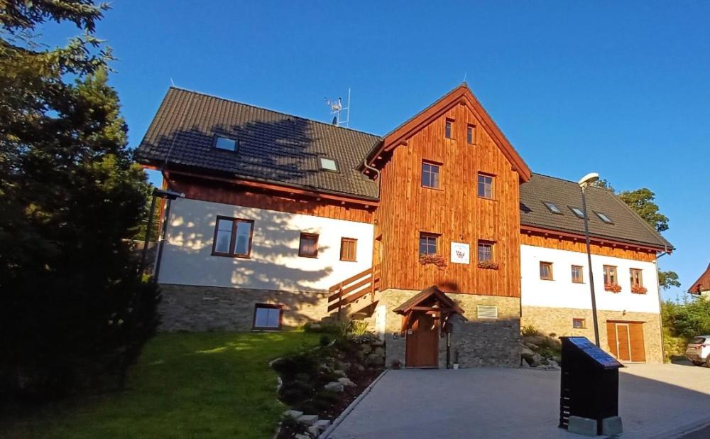 B&B Bedřichov - Penzion Jizerská Malina - Bed and Breakfast Bedřichov