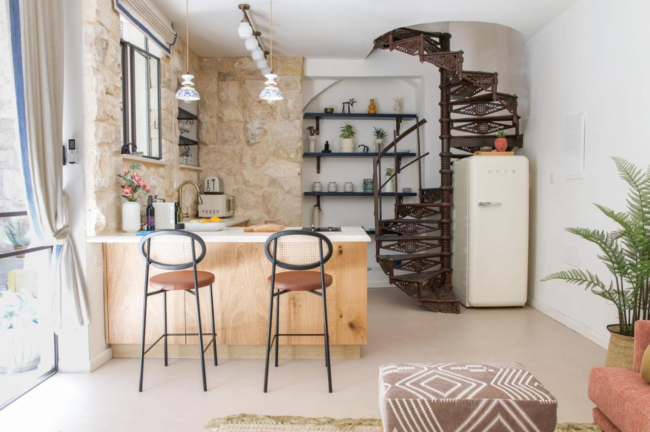 David Zehavi Apt #2 - B&B