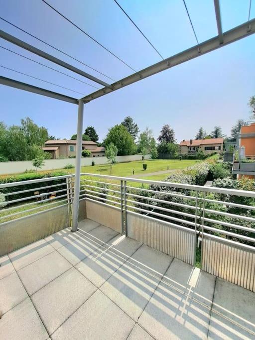 Casa Rosa : appartement moderne avec balcon - B&B Tassin-la-Demi-Lune
