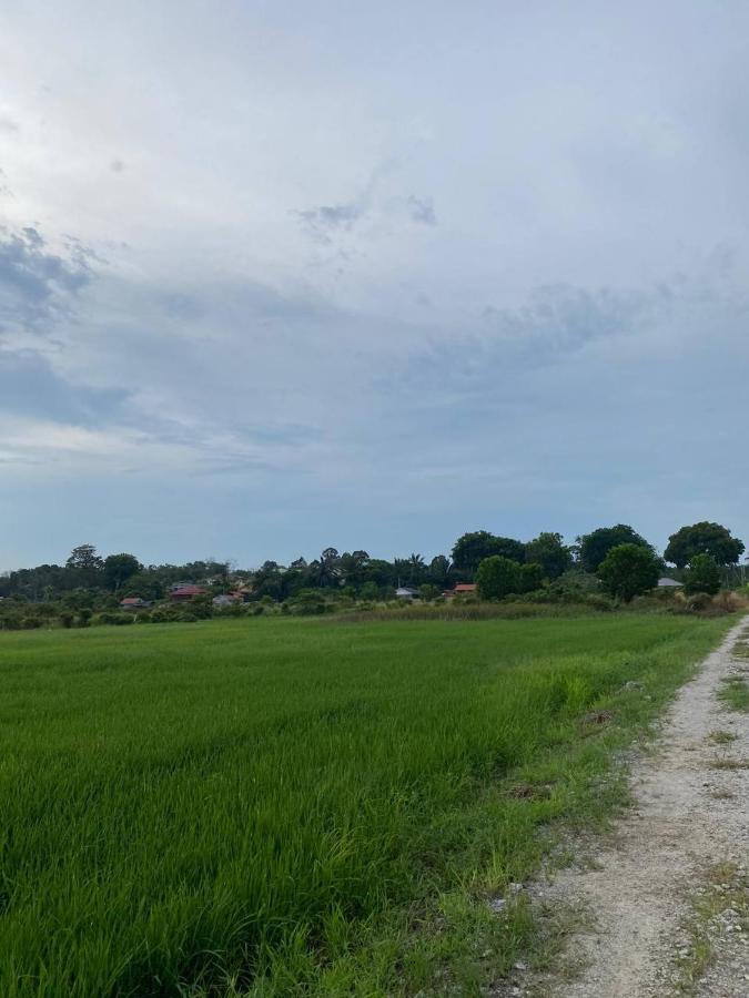 Anak Air Homestay, Serkam Islam Guest Only - Bed and Breakfast