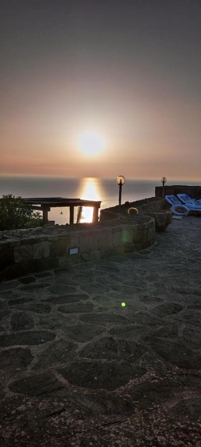 Deluxe Double Room with Balcony and Sea View