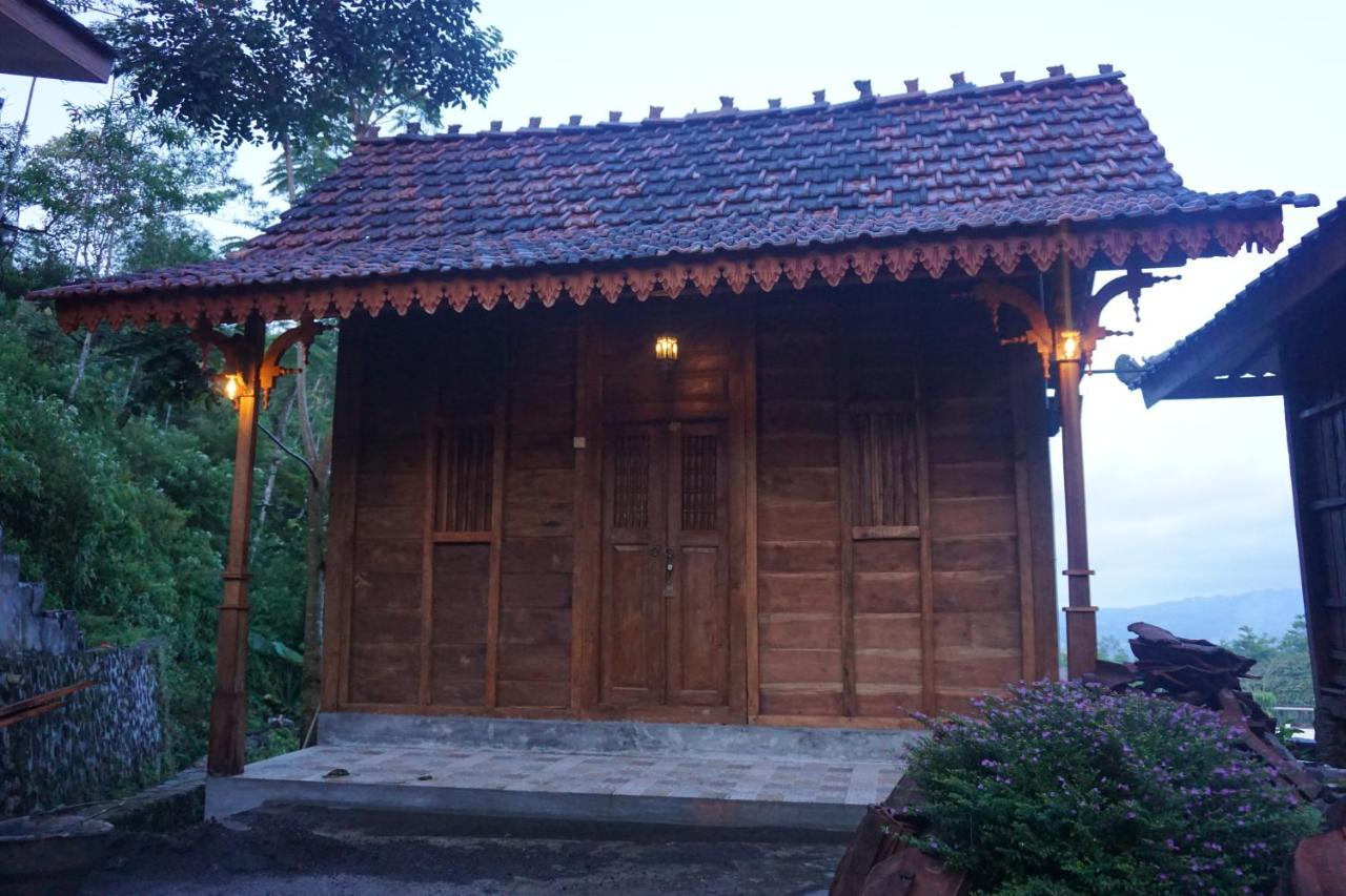 Chambre Double ou Lits Jumeaux avec Salle de Bains Privative