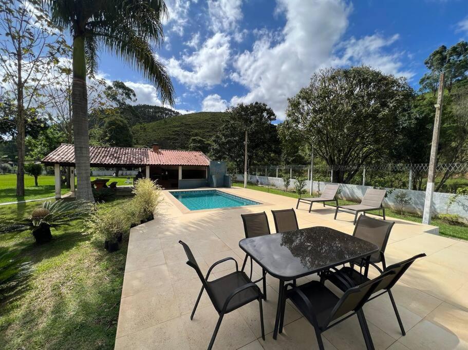 Lindo sítio para você e sua família! - B&B Guararema