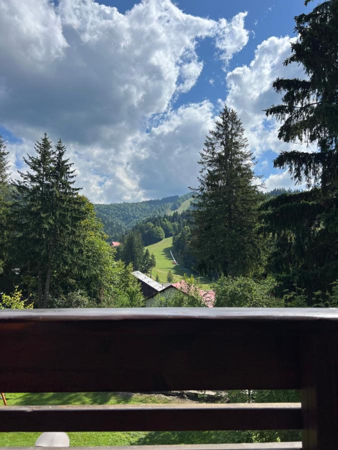 Apartment with Mountain View - Second Floor